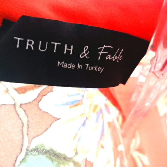 Nwot Truth & Fable Red Multicolor Floral Flutter Sleeve Maxidress - Picture 2 of 14